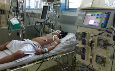 3 cô gái thoát chết sau nhiều ngày hôn mê vì sốt xuất huyết