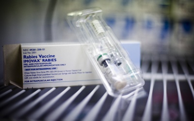 TPHCM: Phân phối vaccine cho trạm y tế tiêm trong ngày
