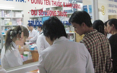 Tiết kiệm tiền tỉ trong đấu thầu thuốc