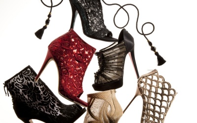 'Hậu họa' do đi giày cao gót