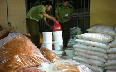 Bim bim “bẩn”: Đầu độc trẻ bằng chất cấm