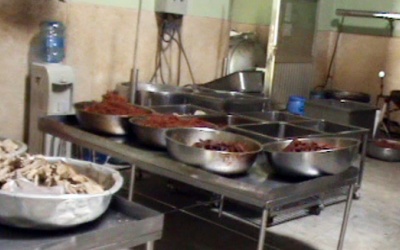 'Phù phép' thịt lợn thối thành... bò khô