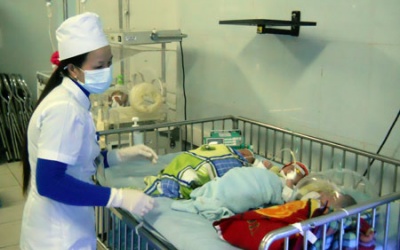 Đề xuất hỗ trợ phụ nữ nghèo ở vùng sâu, vùng xa sinh con