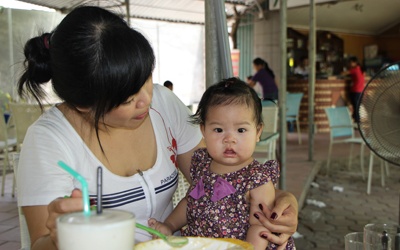 Gia đình nghi ngờ kết luận bé 1 tuổi tử vong 'do nhồi máu phổi'