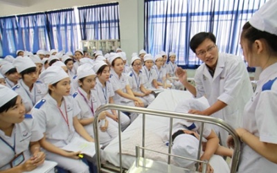 Bộ Y tế đề nghị Bộ Giáo dục xiết đào tạo ngành y