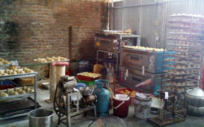 Phát hiện hàng nghìn bánh trung thu bẩn tại một lò bánh '3 không'