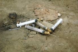 Bị kim tiêm đâm có lây HIV?