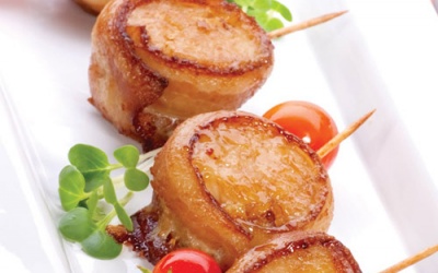 Thịt xông khói cuộn nướng xiên