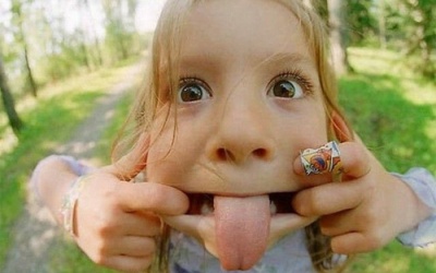 Rối loạn tai giữa và hiếu động thái quá