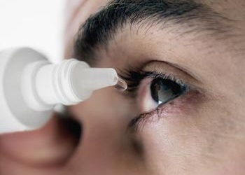 Tự ý chữa đau mắt đỏ, coi chừng mang họa