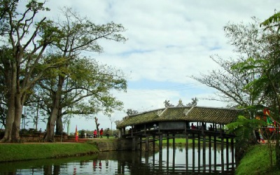 Đẹp hút hồn những cây cầu ngói Việt Nam