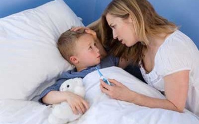 Tránh viêm phổi tái phát ở trẻ: Đừng bắt con học khuya