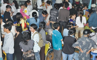 Lãnh đạo bệnh viện cũng 'ăn cắp' giờ