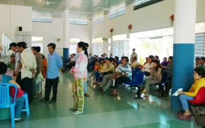Bộ Y tế yêu cầu các BV ở Cà Mau phải trả lại tiền thu sai