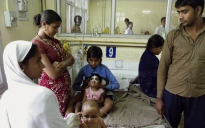 Ấn Độ: 358 người tử vong vì dịch viêm não