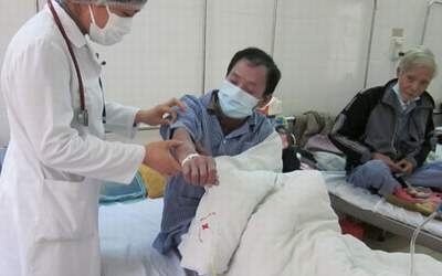 Tăng cường hợp tác công-tư trong phòng chống AIDS, lao, sốt rét