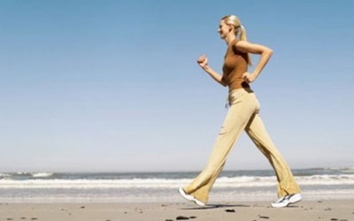 Giảm ung thư vú nhờ đi bộ