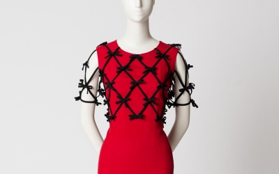 'Nhìn lại quá khứ' cùng thời trang len