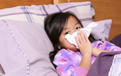 Viêm đường hô hấp: Mẹ chủ quan, con khổ
