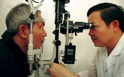 Đừng để mù lòa vì thiếu hiểu biết