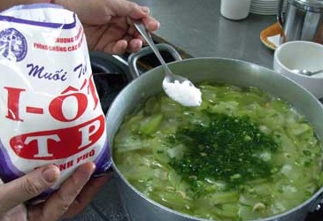 Ăn nhạt dễ mắc Alzheimer