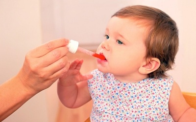 Dụ thuốc là 'kẹo' con trẻ gặp nguy!