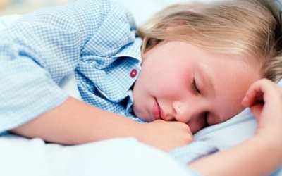 Trẻ ngủ sớm giảm nguy cơ béo phì