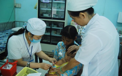 TP.HCM tiêm lại vắc-xin Quinvaxem từ 11/11
