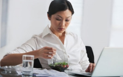 Nên ngồi ít hơn 3 tiếng mỗi ngày