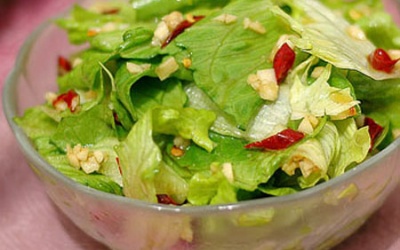 Salad rau diếp lợi tiêu hóa, an thần