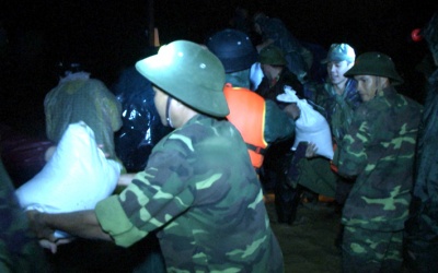 Quảng Ngãi thiệt hại nặng nề sau lũ, 12 người chết, 2 người mất tích