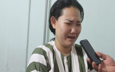 'Bảo mẫu' đạp chết em bé 1 tuổi khóc nức nở trong trại tạm giam