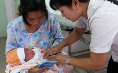 Đã có 53 tỉnh, thành tiêm lại vắc xin '5 trong 1'