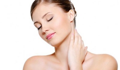 Phương pháp chăm sóc da vùng cổ và ngực hiệu quả