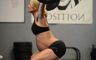 Tập tạ khi mang bầu, vẫn sinh con khỏe mạnh