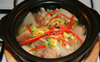 Thịt heo kho củ cải trắng