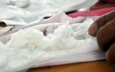 Dùng băng vệ sinh 'dởm' có thể vô sinh