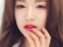 Tô son kiểu 'hot girl'