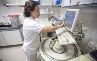 Làm sao giải quyết được những bất cập về xét nghiệm y khoa hiện nay?