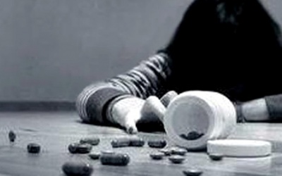 Suýt chết vì ngộ độc thuốc giảm đau