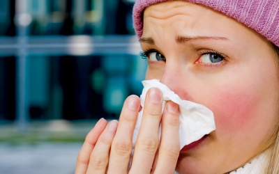 Cách tránh viêm mũi dị ứng mùa lạnh