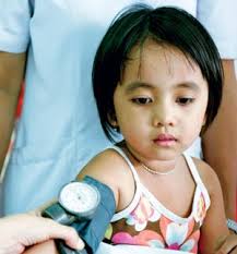 Thiếu ngủ có thể làm trẻ tăng huyết áp