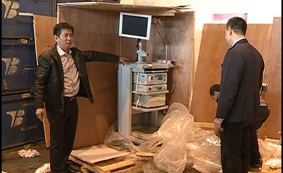 Nhập thiết bị thải loại, thuốc hết đát bán cho người Việt