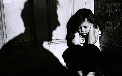 Kinh hoàng giáo viên mầm non cấu véo, chọc tăm vào vùng kín trẻ