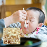 Cho bé ăn giá, 3 tuần tăng 1kg?