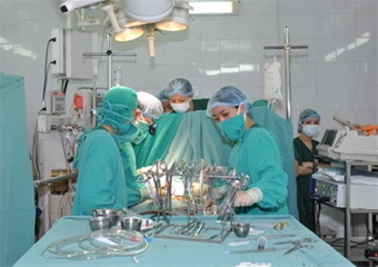 Phẫu thuật thành công cho bé 2 tháng tuổi bị bệnh tim phức tạp