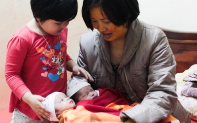 Thụ tinh từ tinh trùng người đã chết: Pháp luật vẫn ghi nhận tên cha