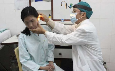 Bỗng dưng bị... điếc