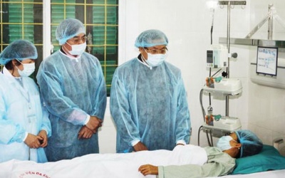 Lãnh đạo Hà Nội thăm bệnh nhân ca ghép thận đầu tiên