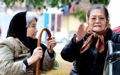 Phòng đau nhức khớp mùa lạnh ở người cao tuổi